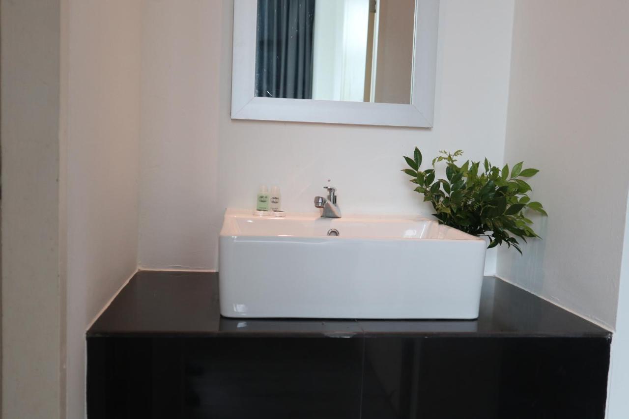 Zen66 @ Roxy Serviced Apartment Κουτσίνγκ Εξωτερικό φωτογραφία