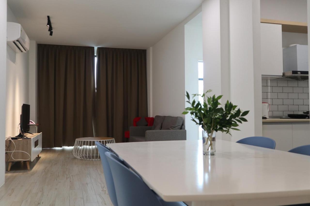 Zen66 @ Roxy Serviced Apartment Κουτσίνγκ Εξωτερικό φωτογραφία